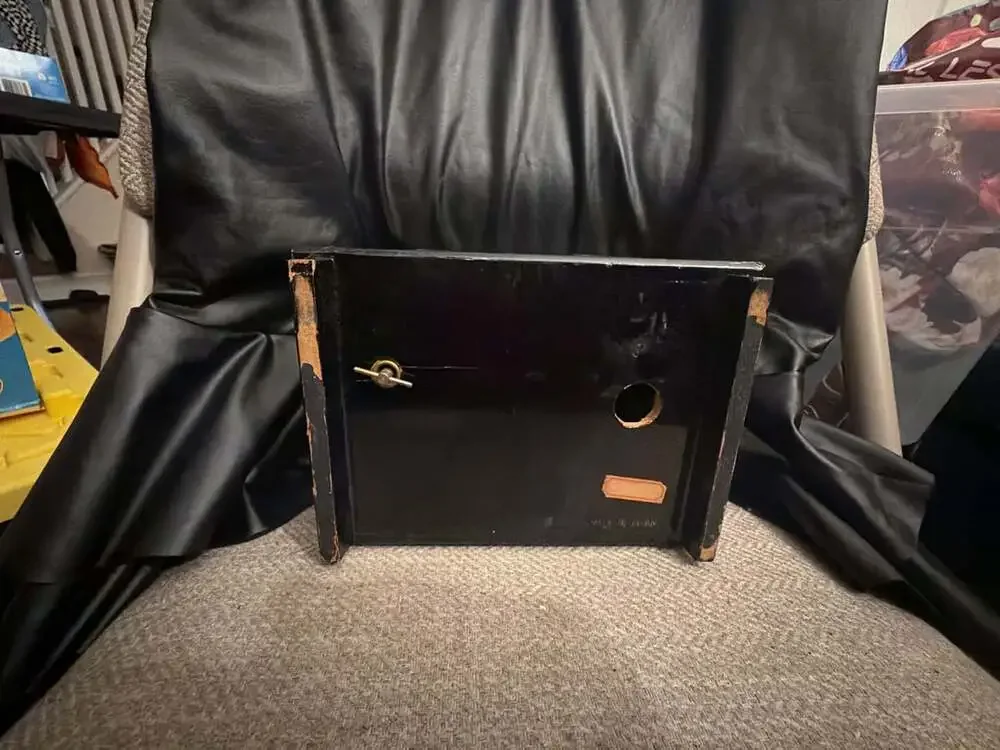 Unbranded black lacquer